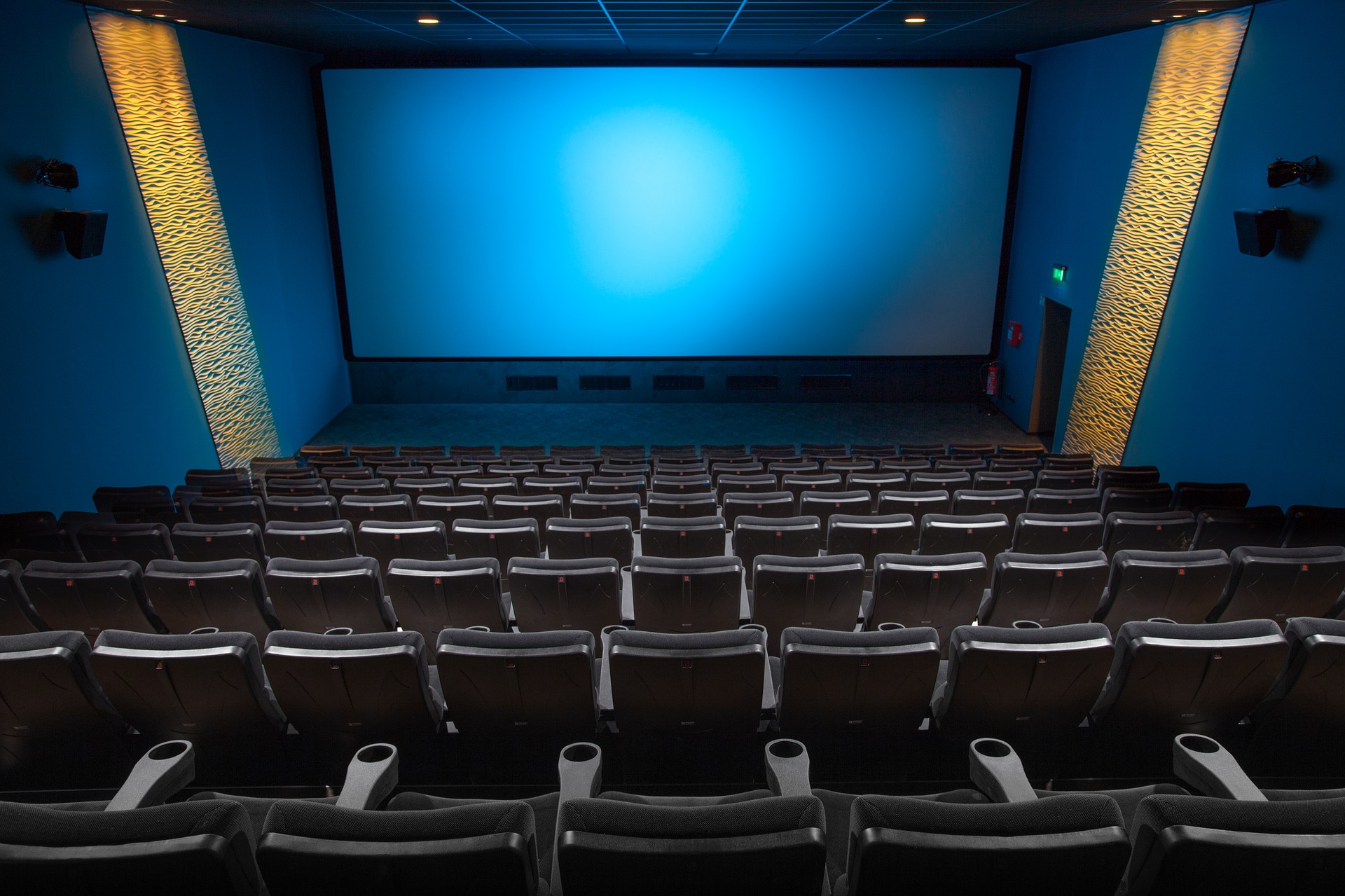 100 Hundred Oaks Movie Theater